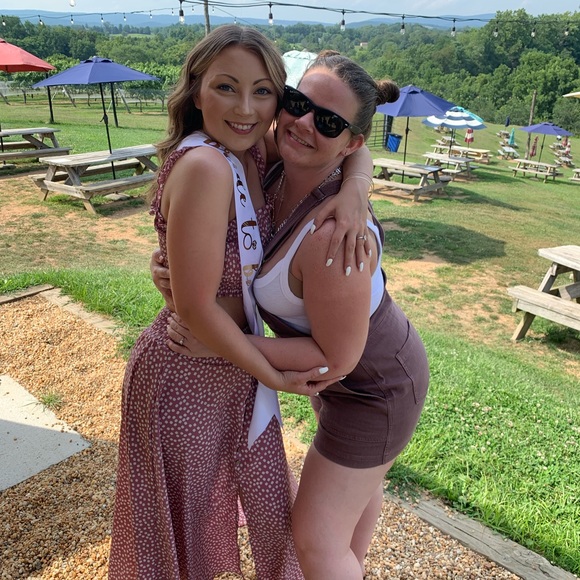 Meet your Posher, Rachel - Picture 3 of 4